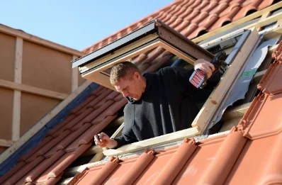 Pose de fenêtres de toit Velux à Sasnières